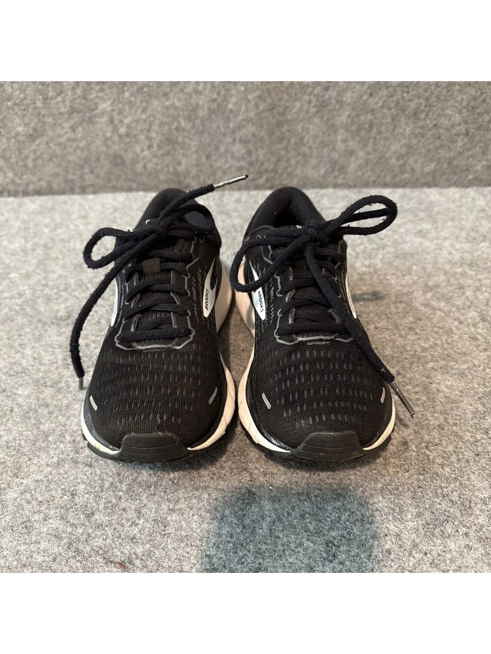 Brooks Black Ghost 13 Women's Running Shoes Size 7 1203381B012